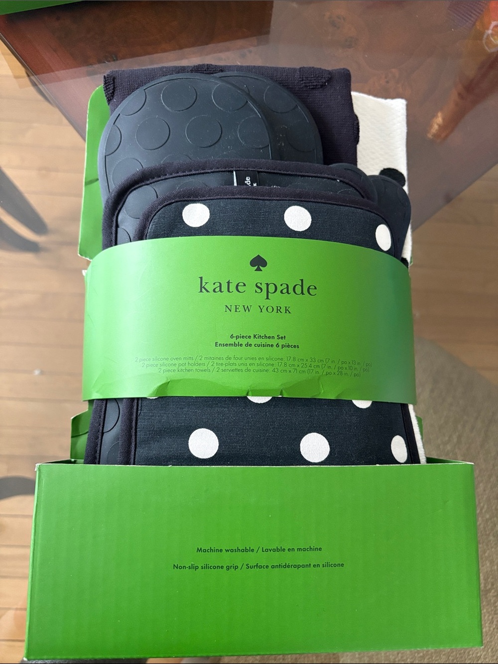 ♠️ Kate Spade six-piece kitchen set
